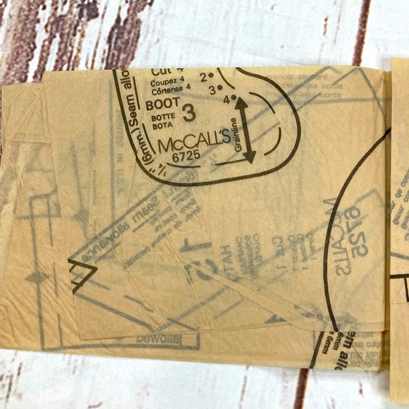 McCall’s #6725 Button Up! Craft Patterns Vintage 1993 DIY - Picture 11 of 11